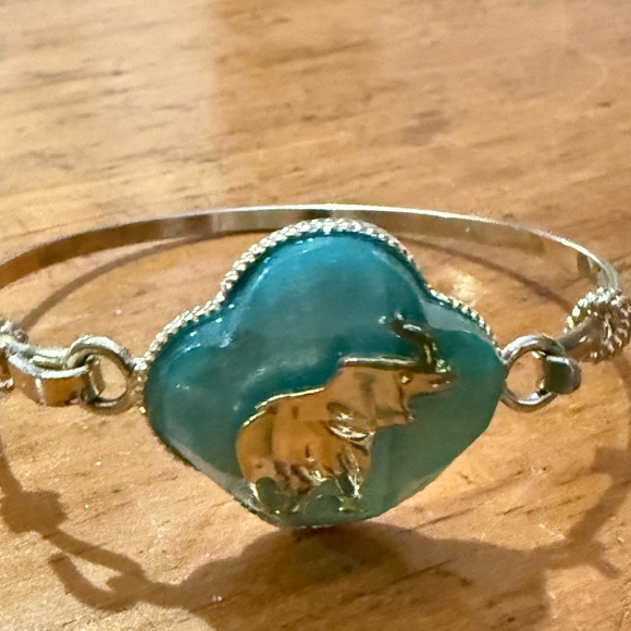Elephant Bangle Bracelet Turquoise and Goldtone - Picture 7 of 7
